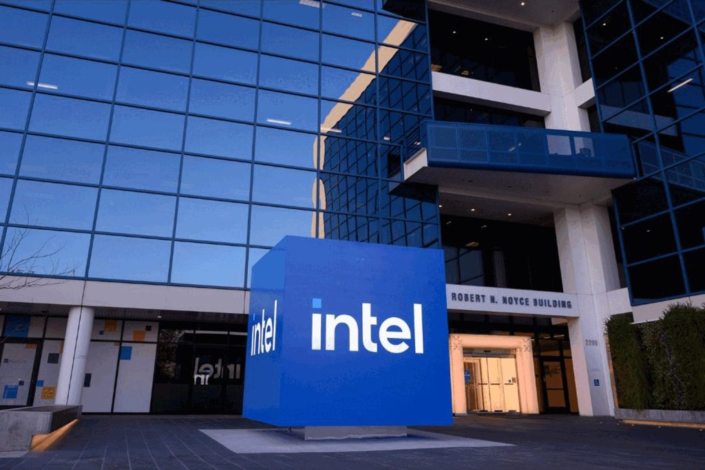 Intel Shares Drop 2.9%, Remain 5.8% Under $95 Offering as Company Delivers 25% Revenue Gain Intel Shares Drop 2.9%, Remain 5.8% Under $95 Offering as Company Delivers 25% Revenue Gain