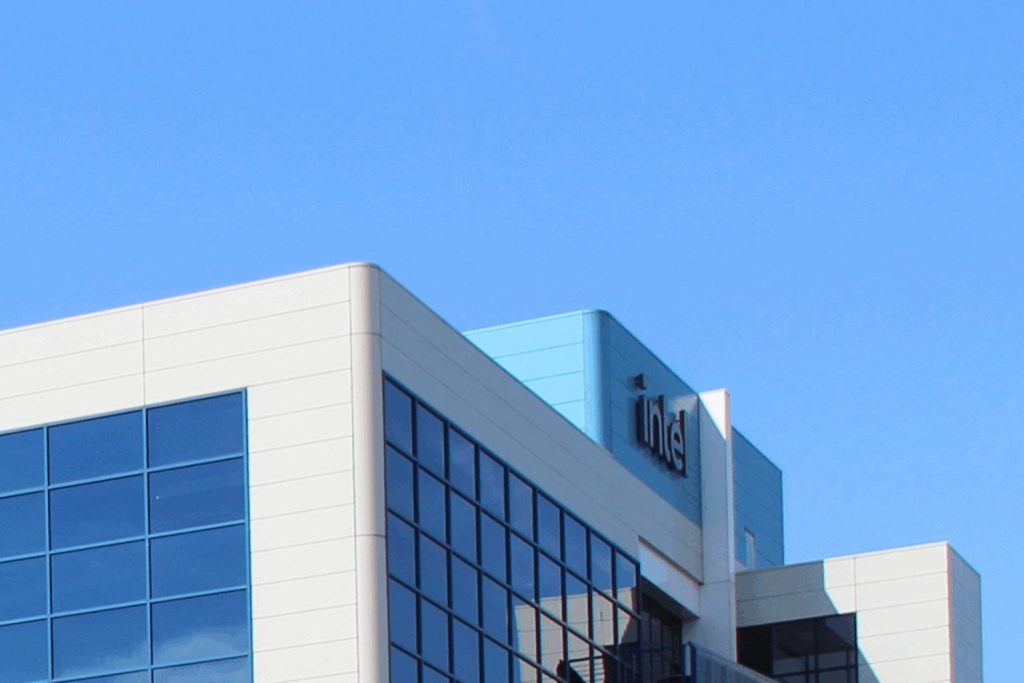 Intel Shares Rise 0.3% in Premarket, Remain 5.5% Under $95 Offering Price