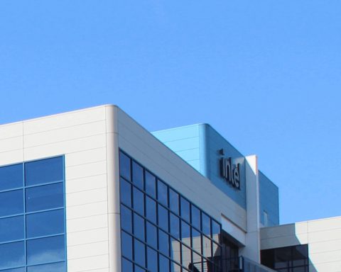 Intel Shares Rise 0.3% in Premarket, Remain 5.5% Under $95 Offering Price