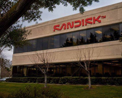 Las acciones de Sandisk (NASDAQ:SNDK) caen tras los resultados mientras edge aporta el mayor aumento de ingresos
