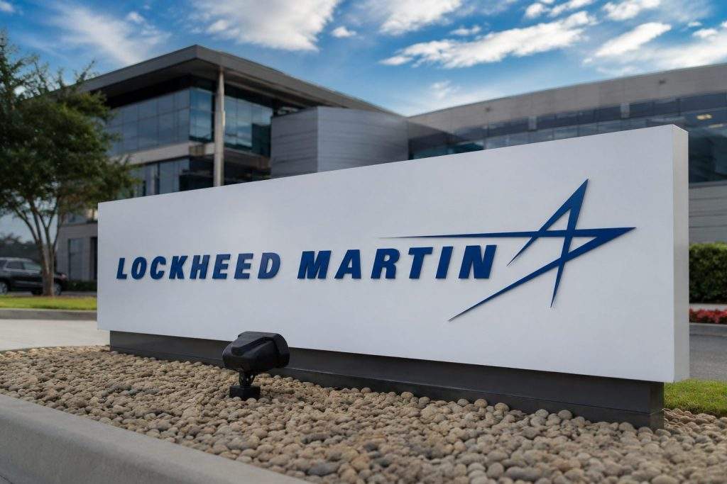 Lockheed Martin (NYSE:LMT) Lags Behind Market as Missile Orders Await Production
