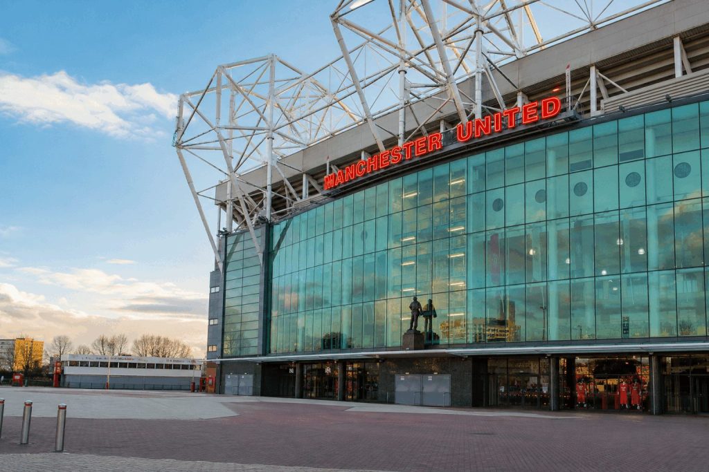 Manchester United Stock (NYSE:MANU): Reported £65 Million Baleba Bid Equals 107% of Cash