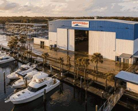MarineMax Shares Soar 46% After $53 Safe Harbor Agreement, Spread Remains at 1.75%