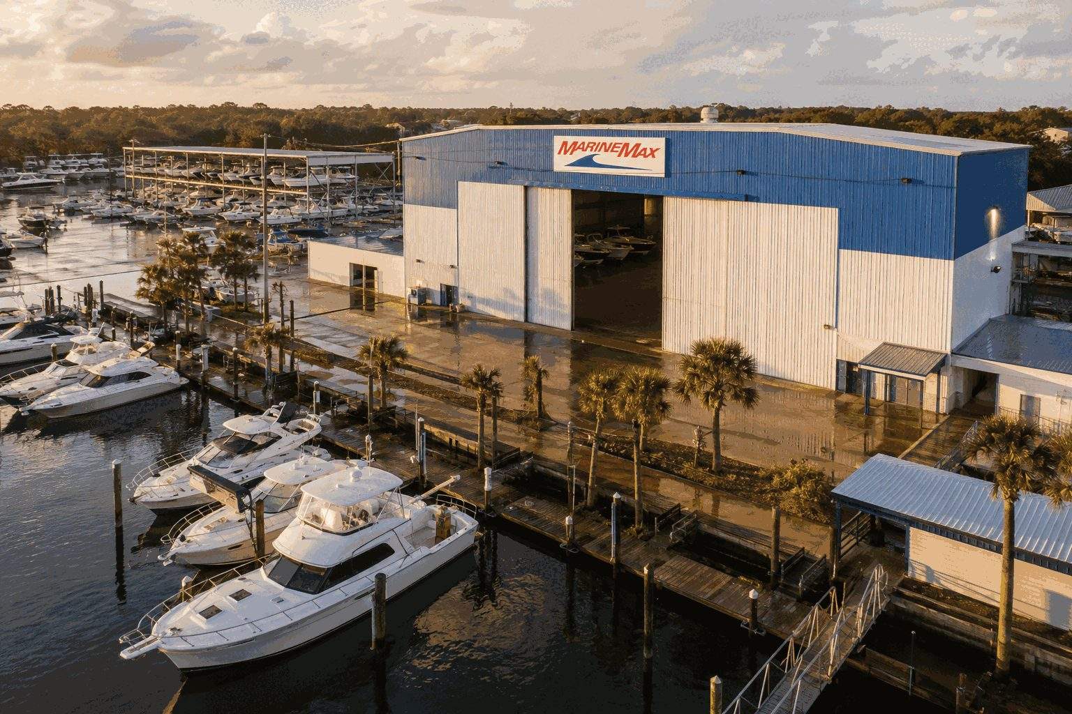 MarineMax Shares Soar 46% After $53 Safe Harbor Agreement, Spread Remains at 1.75% MarineMax Shares Soar 46% After $53 Safe Harbor Agreement, Spread Remains at 1.75%