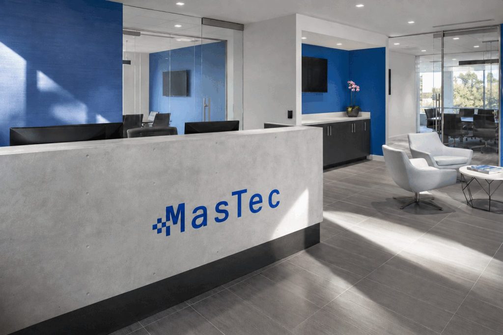 MasTec Shares Jump 11% While Negative Cash Flow Challenges $21.4 Billion Order Backlog