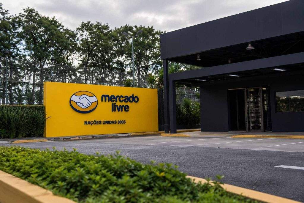 MercadoLibre (NASDAQ:MELI) Shares Fall Following Record Q2 Revenue; Thinner Margins Draw Focus