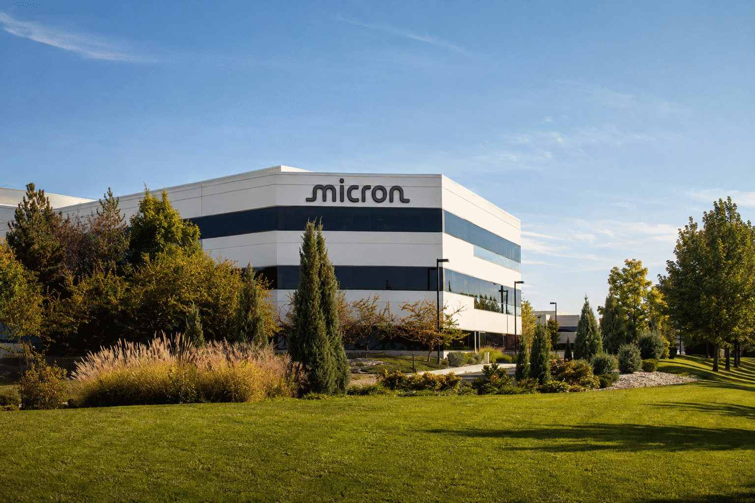 Micron-aandelen dalen nadat Samsung-dividend beleggers verrast en overvolle gok op geheugensector blootlegt Micron-aandelen dalen nadat Samsung-dividend beleggers verrast en overvolle gok op geheugensector blootlegt