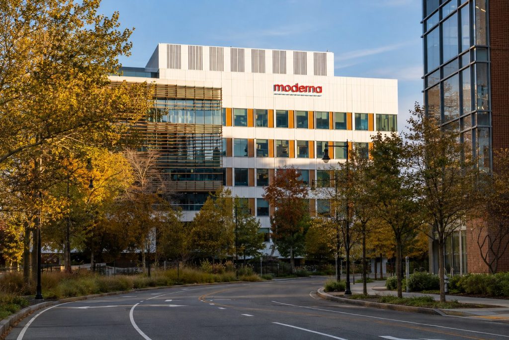Moderna Shares (NASDAQ:MRNA) Finish Landmark Week, Surging 70% Over Wall Street Consensus Moderna Shares (NASDAQ:MRNA) Finish Landmark Week, Surging 70% Over Wall Street Consensus