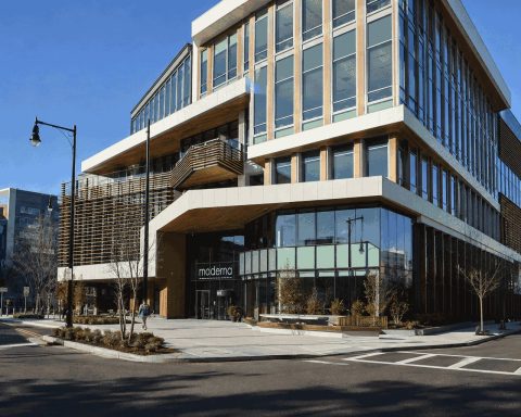 Moderna Stock Jumps 12% as Wolfe Sees $9.2 Billion Intismeran Opportunity