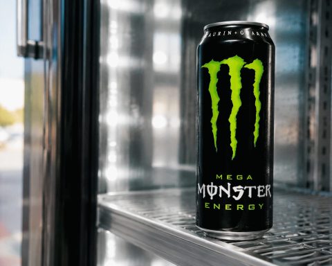 Monster Rises 3.6% Following Stock Split; 40x Earnings Pace Scrutinized Amid Higher Marketing Spend
