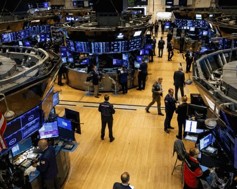Nasdaq Composite Sits 1.35% Below Record High, Tech Stocks Respond to Yields