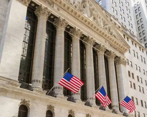 Nasdaq Futures Slip, Brent Approaches $91 — U.S. Premarket Update August 31, 2026, 06:00 ET