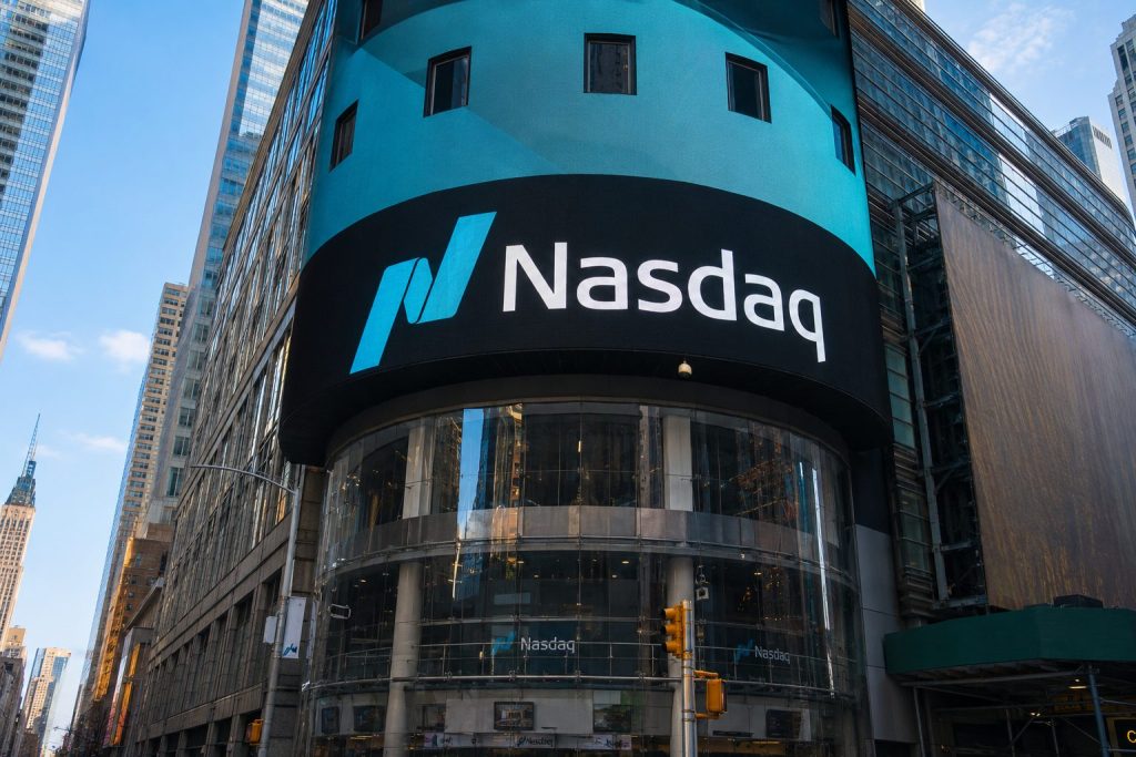 Nasdaq slips 0.6% with market breadth at 1.51-to-1 highlighting AI sector exposure