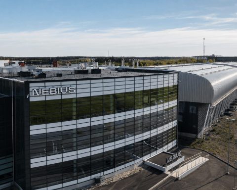 Nebius Stock (NBIS) Maintains 32% Earnings Rise; $5.7 Billion Capex Poses Challenge to Rally