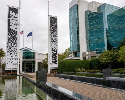 Nike Shares Drop 3.1% to Fresh 52-Week Low, Dividend Adequacy Under Spotlight (NYSE:NKE)