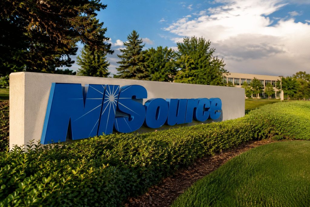 NiSource Shares Rise 9.5% Amid Indiana Power Outages, Challenging Regulated Model