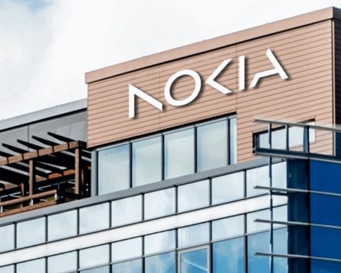 Nokia Shares Drop 3.6%, Wiping Out $2.2 Billion as Rate Concerns Pressure 26x Earnings Multiple