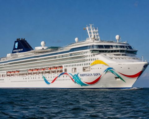 Norwegian Dawn’s CDC Failure Resurfaces as NCLH Shares Lose 9%
