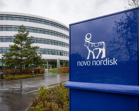 Novo Nordisk Shares (NYSE:NVO) Gain 1.9% as $50 Medicare Wegovy Access Trial Challenges Pricing