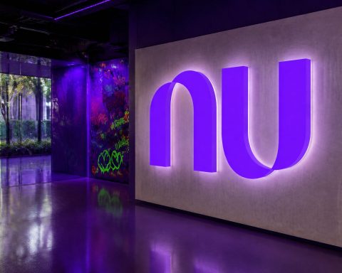 Nu Holdings Sheds $4.9 Billion in Market Value Post-Earnings, Credit Concerns Weigh
