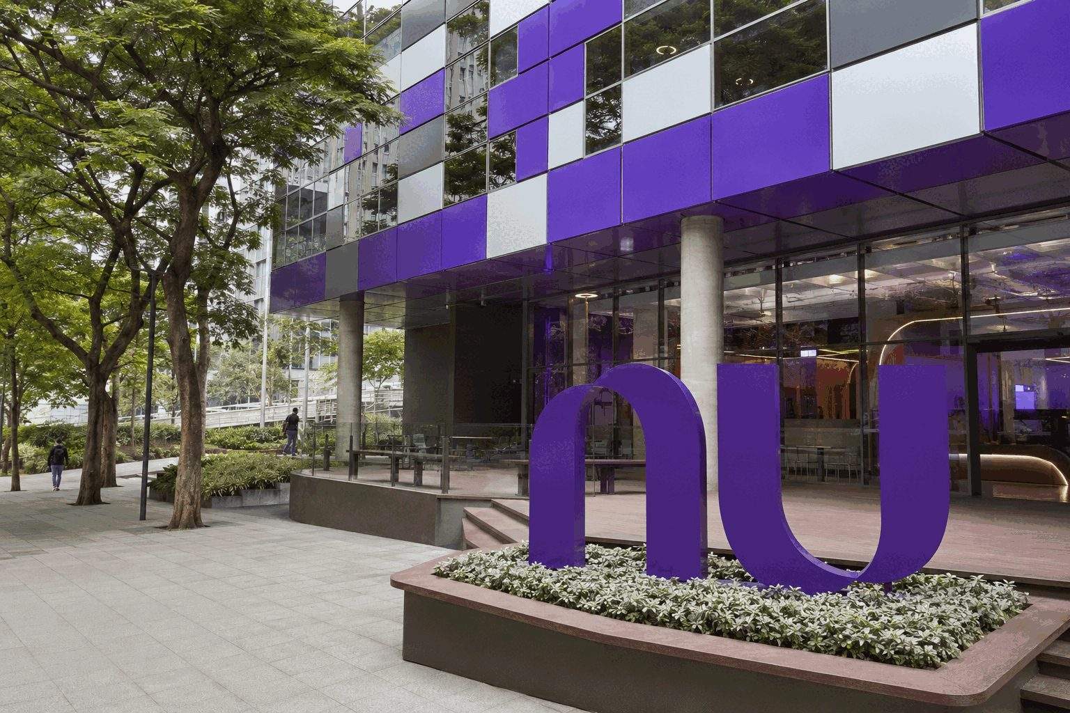 Nu Holdings Shares Gain Following 290-Basis-Point Margin Increase Despite Credit Alert Nu Holdings Shares Gain Following 290-Basis-Point Margin Increase Despite Credit Alert