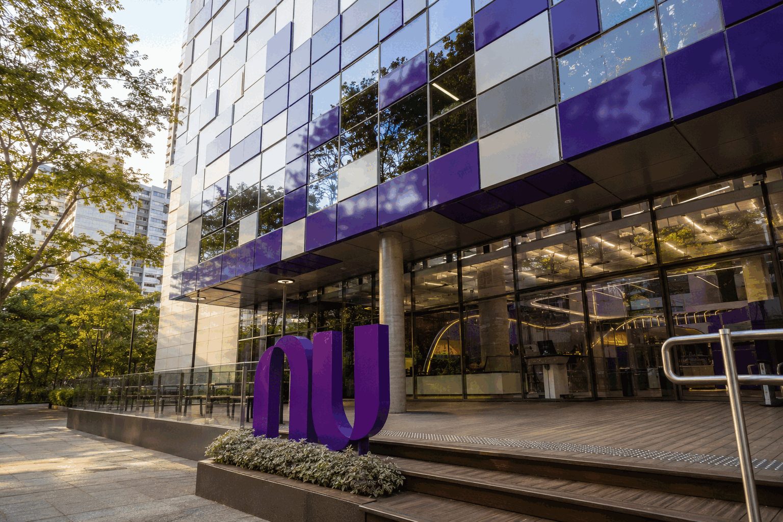 Nu Holdings stock (NU) retreats ahead of earnings as credit margins come under scrutiny Nu Holdings stock (NU) retreats ahead of earnings as credit margins come under scrutiny