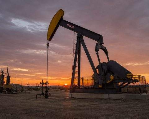 Oil surges amid Hormuz concerns; subdued VIX points to limited Wall Street anxiety