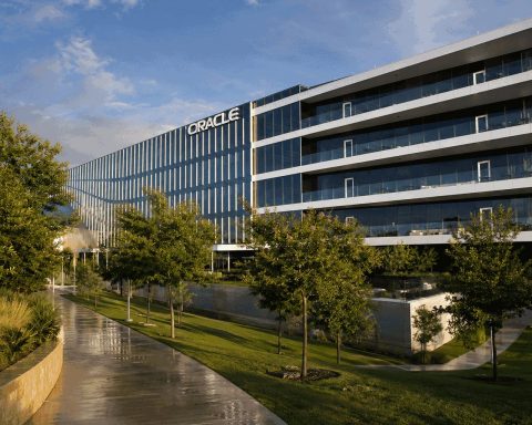 Oracle Stock Falls 3.8% as $40 Billion Funding Plan Tests AI Backlog