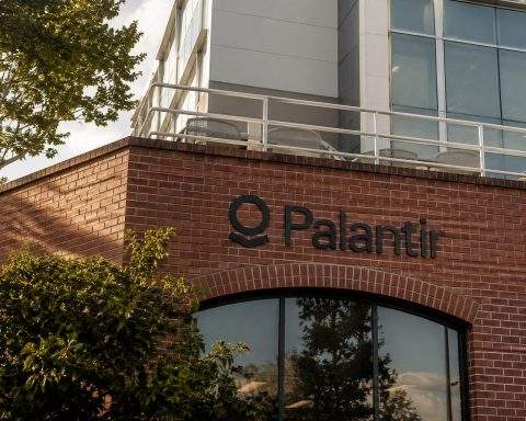 Palantir Shares (NASDAQ:PLTR) Gain Nearly $118 Billion Over a Week, Placing Higher Expectations on Performance