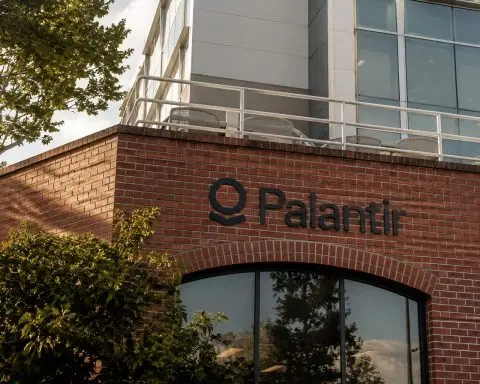 Palantir Shares (NASDAQ:PLTR) Gain Nearly $118 Billion Over a Week, Placing Higher Expectations on Performance