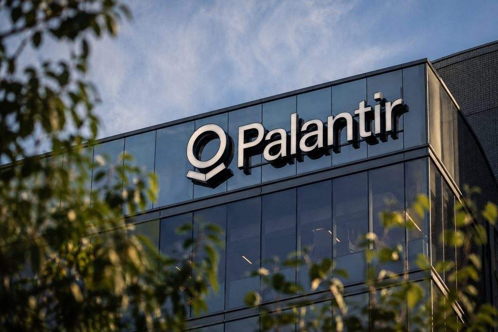 Palantir Technologies Inc. (NASDAQ:PLTR) Surges 40%, Highlighting 54-Times-Guided-Sales Valuation Pressure