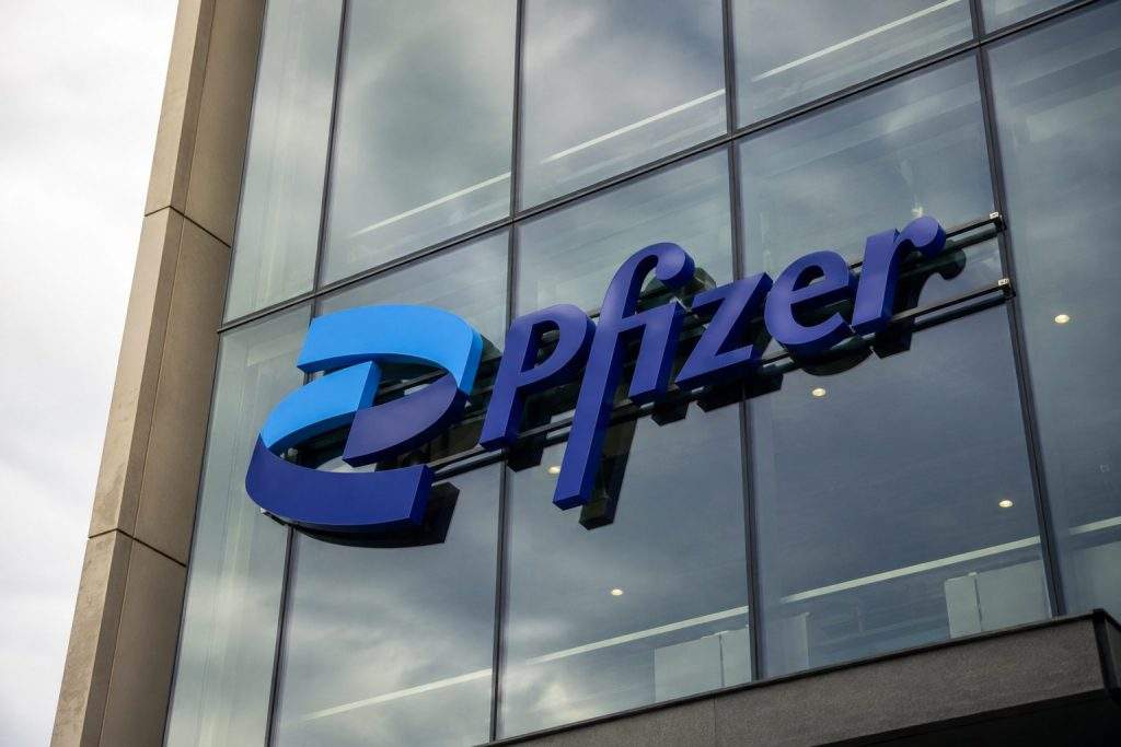 Pfizer Tops Q2 Estimates as Main Drug Revenue Balances Drop in COVID Sales