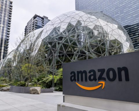 Proposed $103,265 H-1B Fee to Increase Hiring Expenses for Big Tech