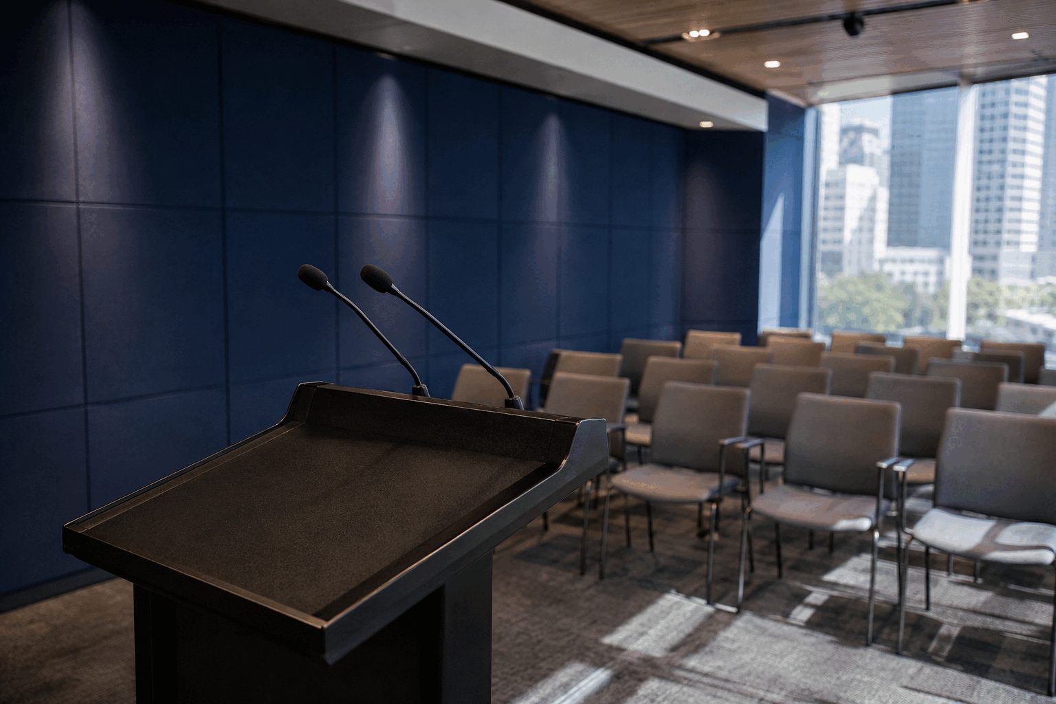 RBA Keeps Rate Steady at 4.35% with Brighter Inflation View, Lower Jobs Projection