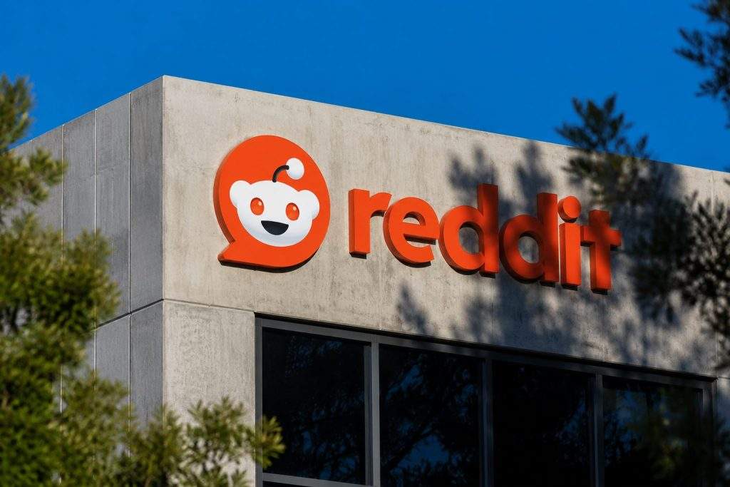 Reddit, Inc. (NYSE:RDDT) Drops 21% as Global Expansion Exposes Monetization Divide