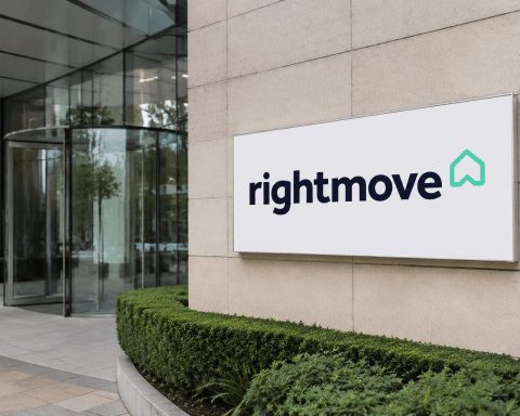 Rightmove’s 35% Stock Drop Highlighted as UK Mansion-Tax Valuations Begin