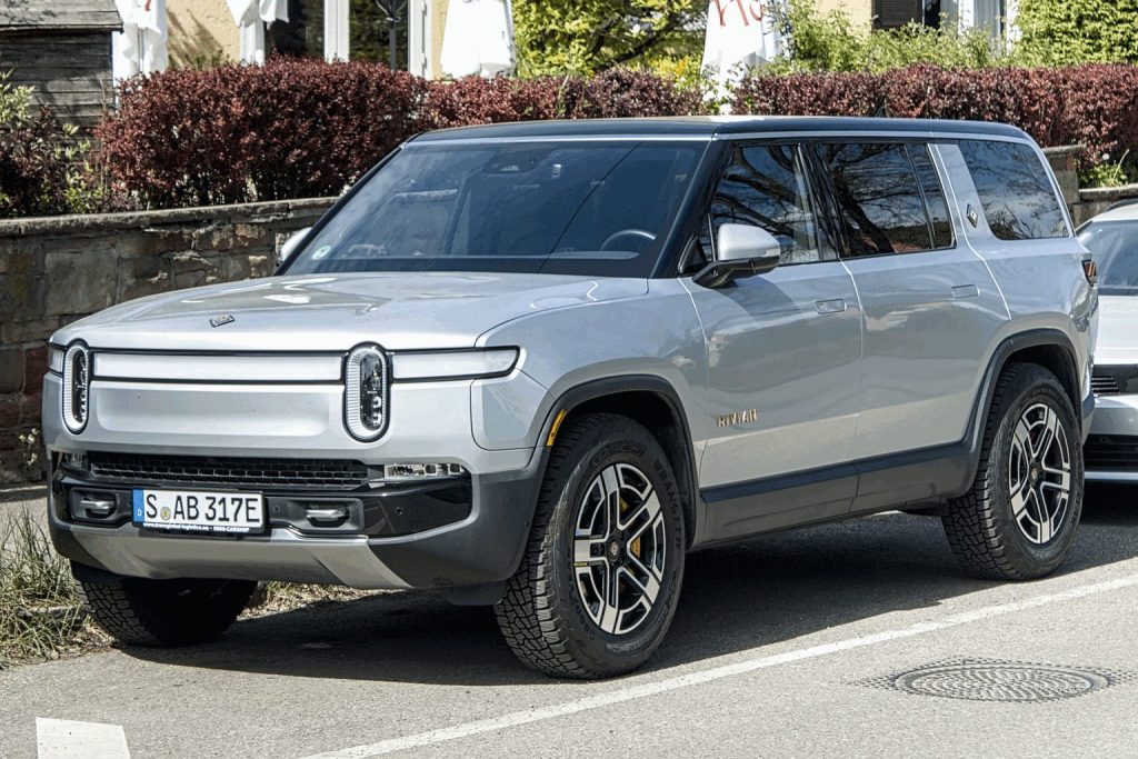 Rivian Shares Slip 4.4% After $1.19 Billion Cash Burn Leaves Stock Near Post-Offering Level Rivian Shares Slip 4.4% After $1.19 Billion Cash Burn Leaves Stock Near Post-Offering Level