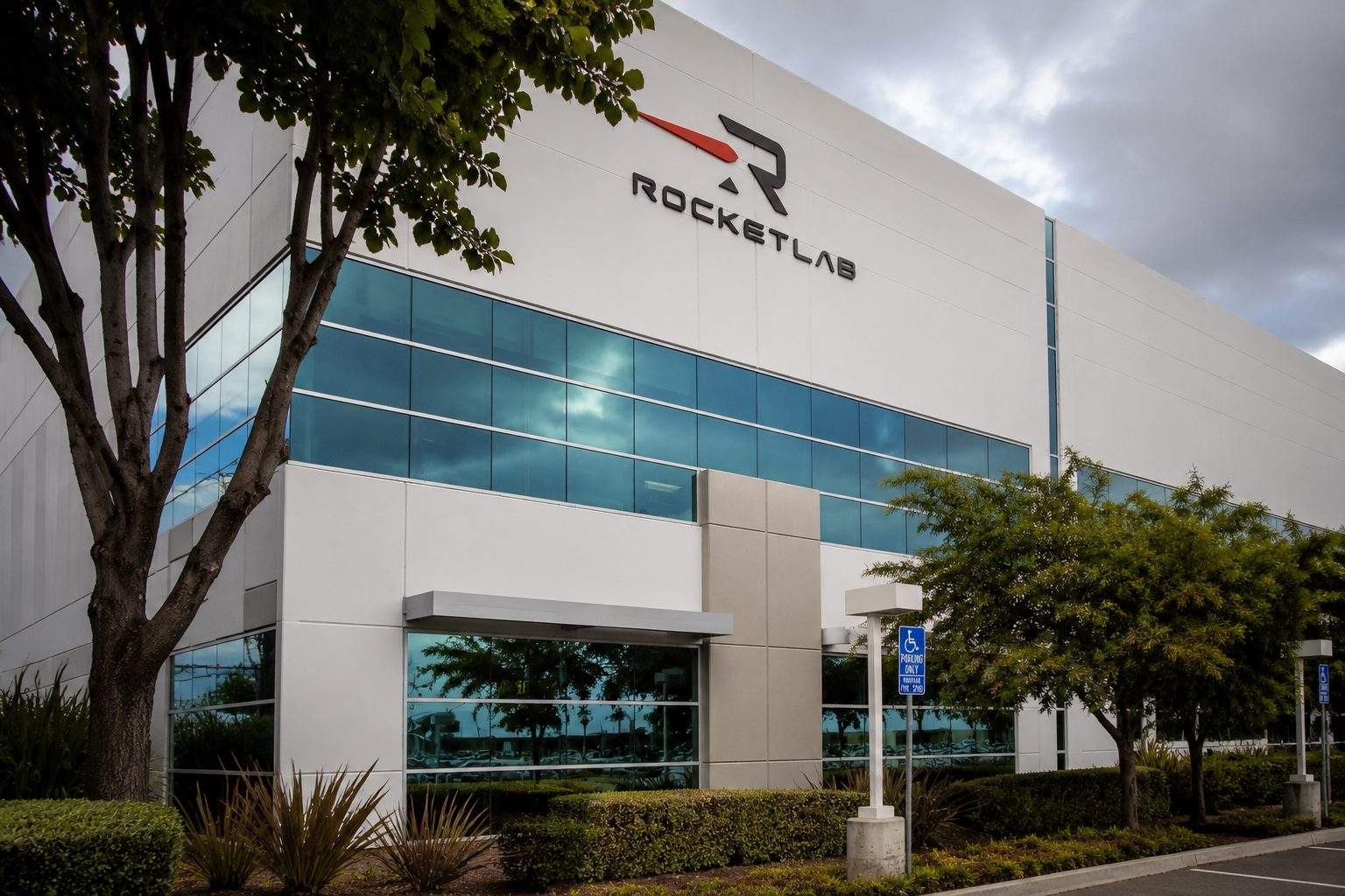 Rocket Lab (NASDAQ:RKLB) Must Meet Higher Earnings Expectations After 28% Surge Rocket Lab (NASDAQ:RKLB) Must Meet Higher Earnings Expectations After 28% Surge