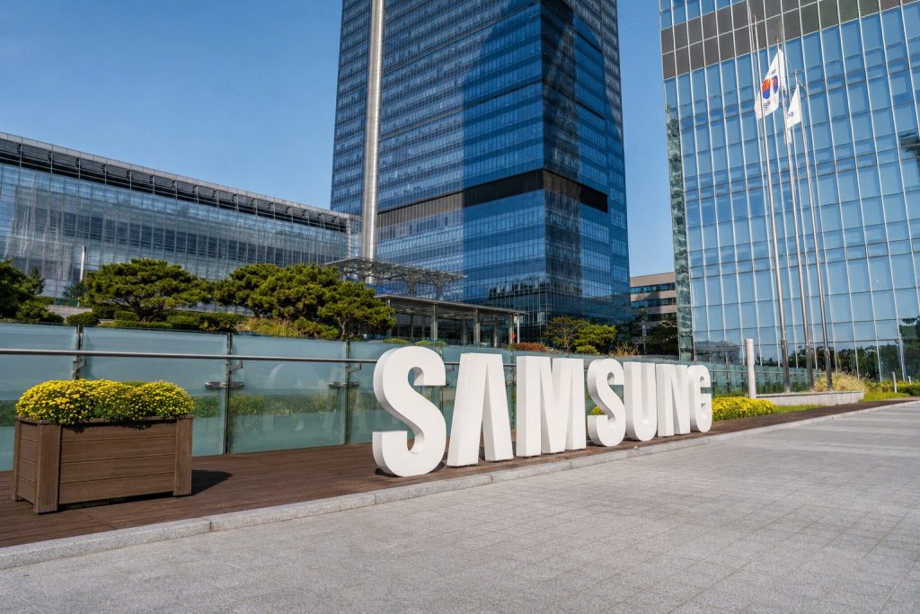 Samsung Electronics shares (KRX:005930) drop 7.8% amid yield shock after Korea Exchange closes