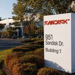 Sandisk Stock (NASDAQ:SNDK): 9% Reversal Tests an 80% Margin Target