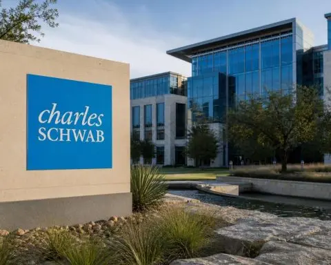 SCHD’s 29% Rally Compresses Yield to 3.12% as Valuation Discount Holds