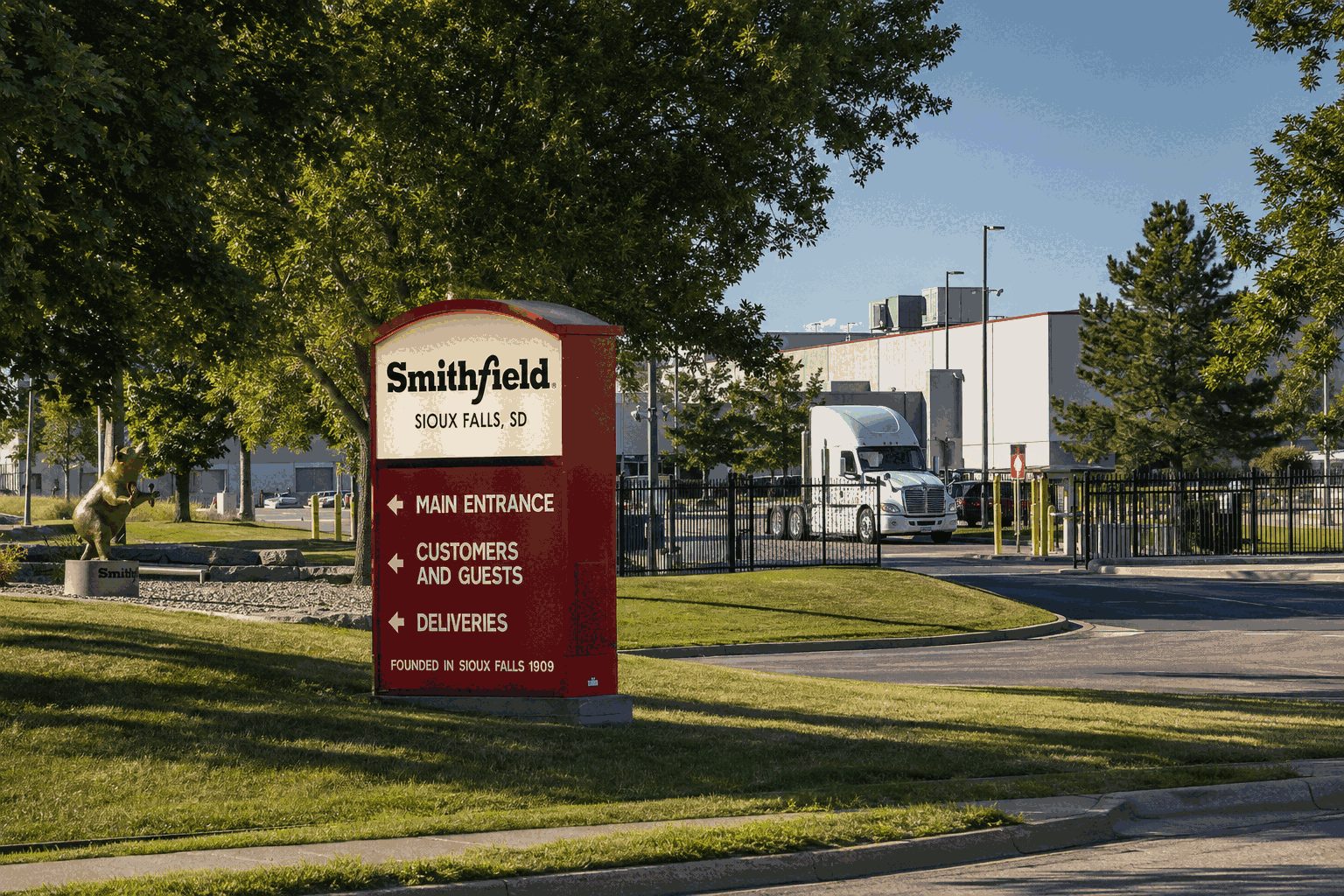 Smithfield Foods Stock Falls as Guidance Cut Outweighs Q2 Earnings Beat Smithfield Foods Stock Falls as Guidance Cut Outweighs Q2 Earnings Beat