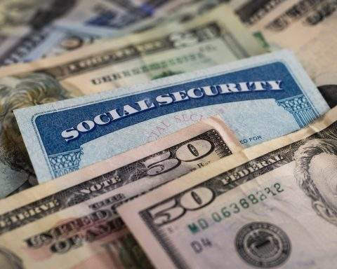 Social Security COLA 2027 Set for 3.8% Increase Worth $63 Billion Amid Medicare Cuts Impacting Retirees