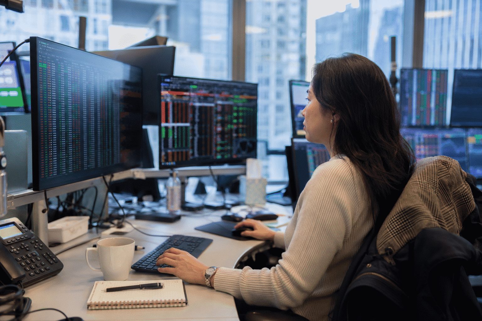 S&P 500 Surpasses Wall Street Median Target Ahead of Monday Market Preview S&P 500 Surpasses Wall Street Median Target Ahead of Monday Market Preview