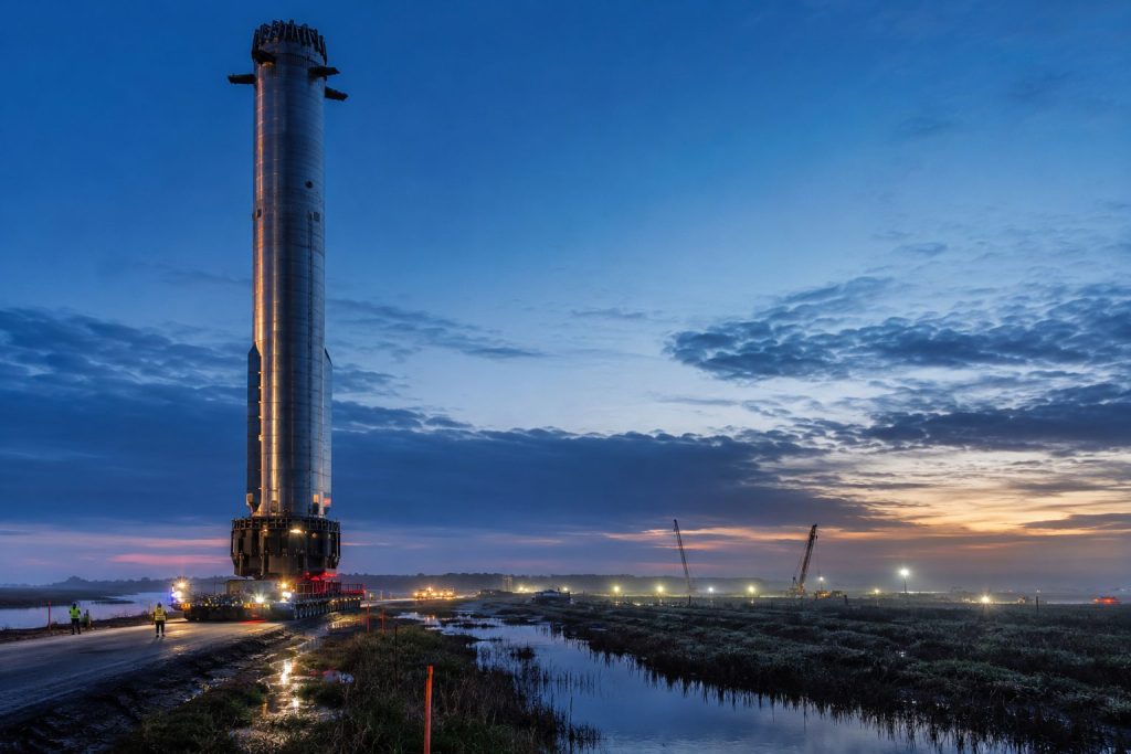 SpaceX Shares Gain 1.2% After $100 Billion Louisiana Starbase Valued at Par With Company Cash