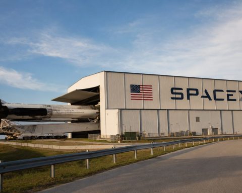 SpaceX Stock Closes at $136.97 as Share Unlock and Three Launch Windows Shape the Week Ahead