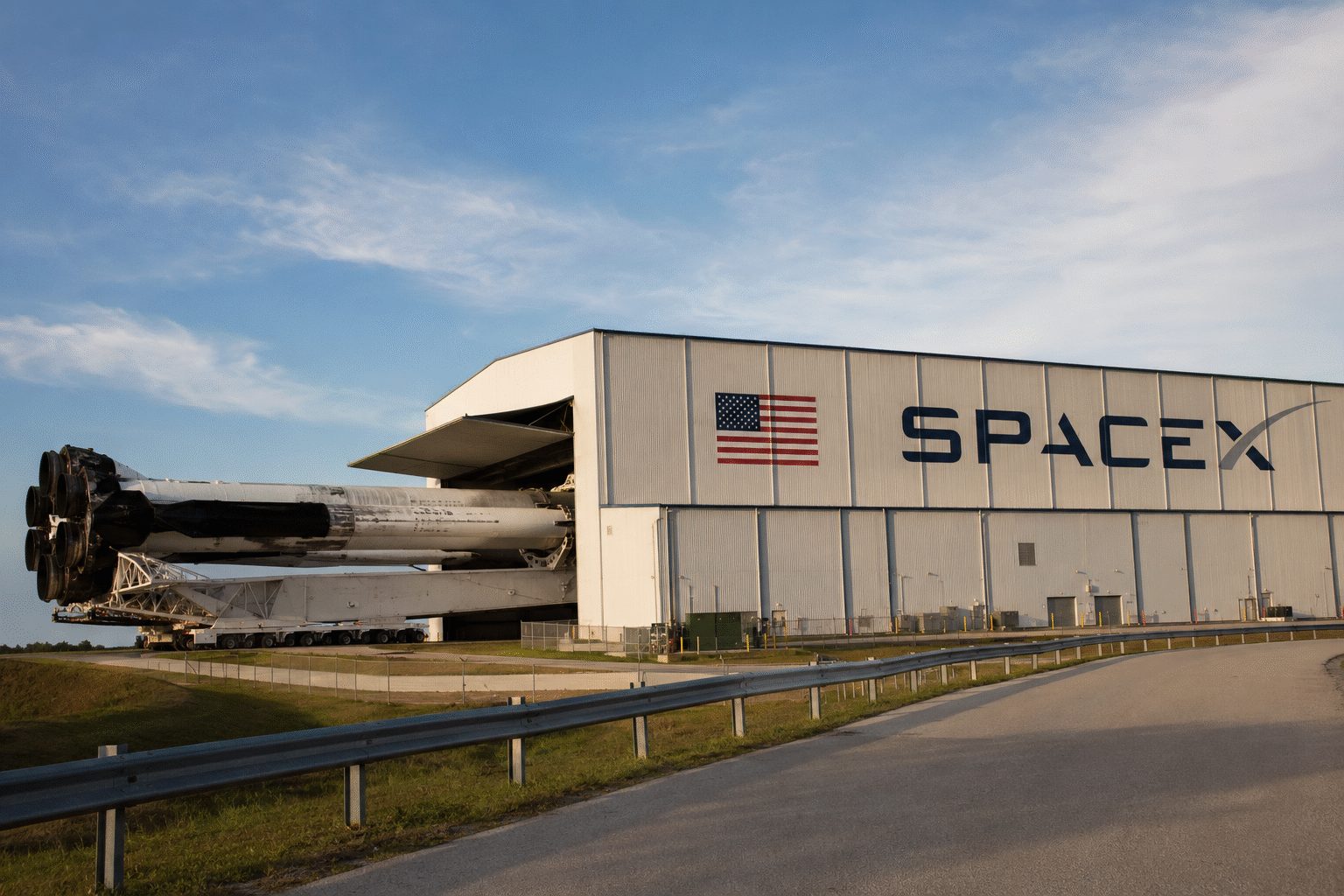 SpaceX Stock Closes at $136.97 as Share Unlock and Three Launch Windows Shape the Week Ahead SpaceX Stock Closes at $136.97 as Share Unlock and Three Launch Windows Shape the Week Ahead