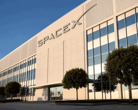 SpaceX Stock (SPCX) Dips Under $135 Listing Price With Next Share Unlock Approaching
