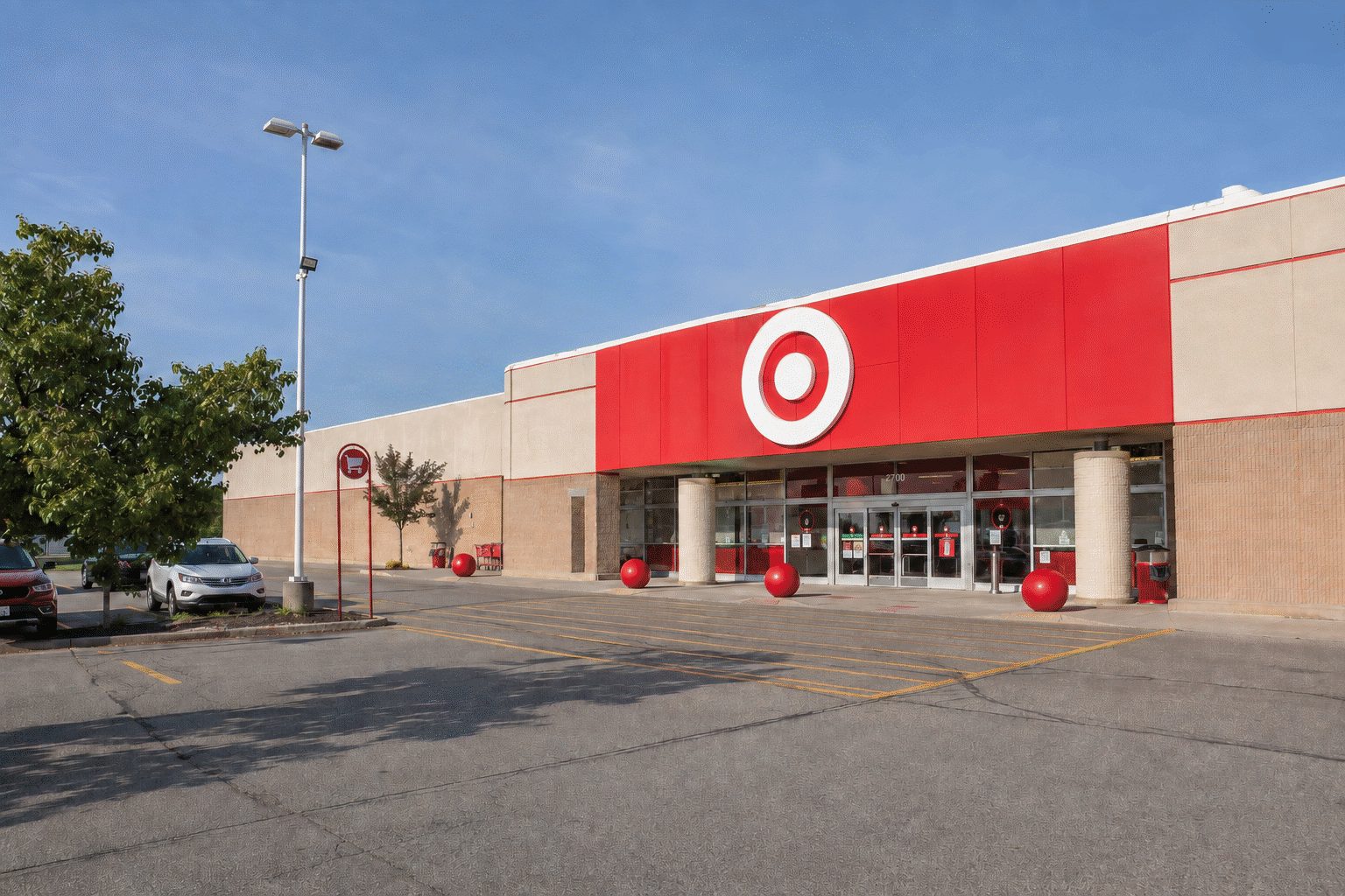Target shares hit 52-week peak ahead of key back-to-school period Target shares hit 52-week peak ahead of key back-to-school period