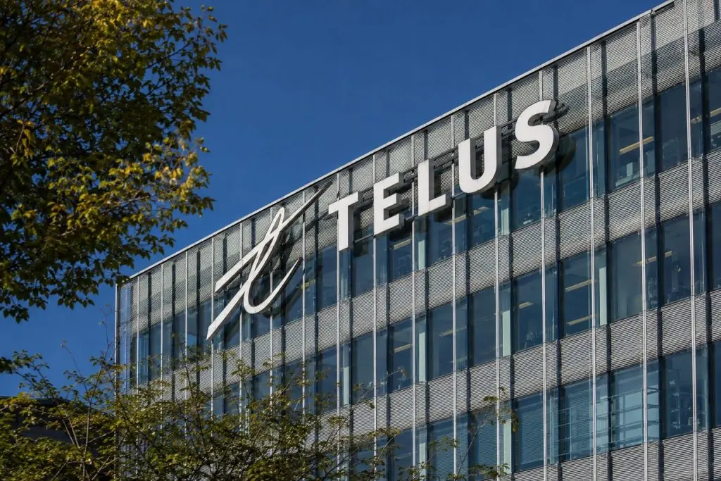 TELUS (TSE:T) Shares Drop, Shedding C$2.7 Billion in Value — An Amount Parallel to Dividend Savings